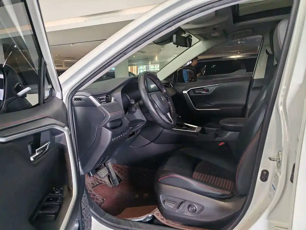 Toyota RAV4 Prime — миниатюра 4