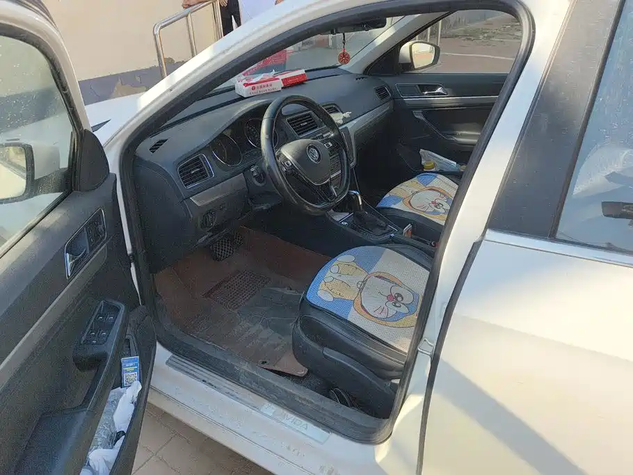 Volkswagen Lavida — миниатюра 8