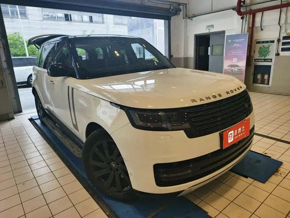 Land Rover Range Rover — миниатюра 4