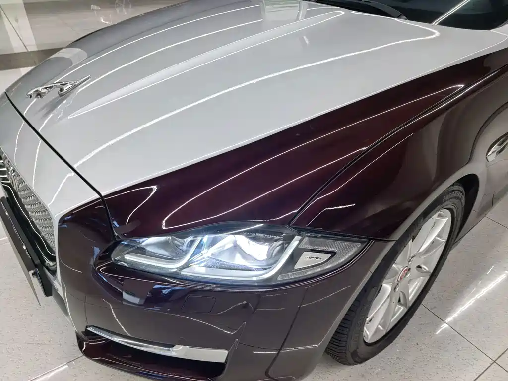 Jaguar XJ — миниатюра 15
