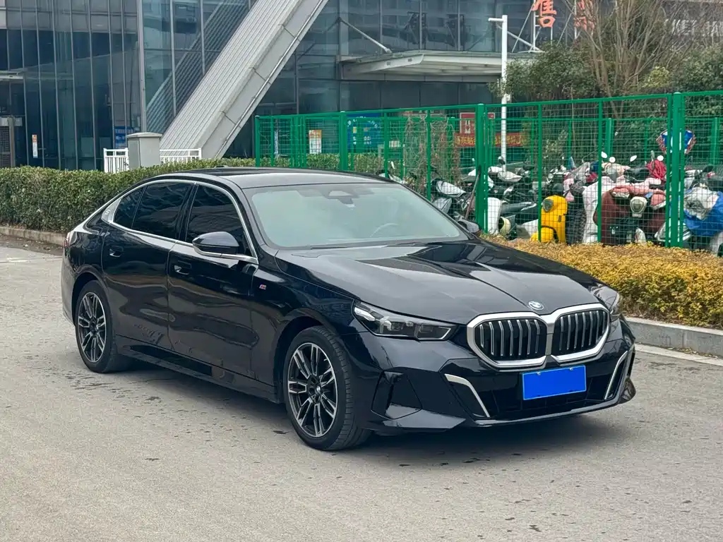 BMW 5 Series 5 2024 525Li M Sport