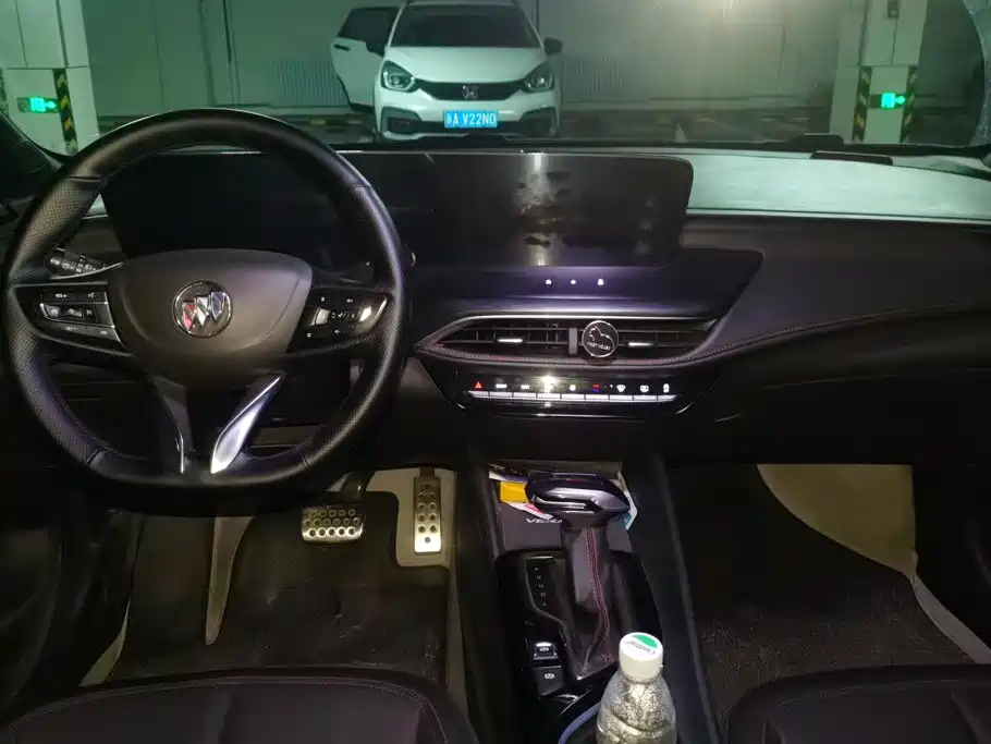 Buick Verano — миниатюра 12