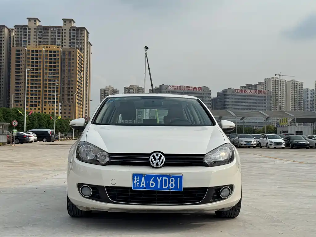 Volkswagen Golf — миниатюра 2