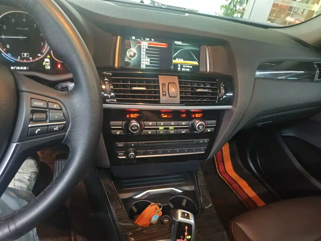 BMW X3 (Import) — миниатюра 13