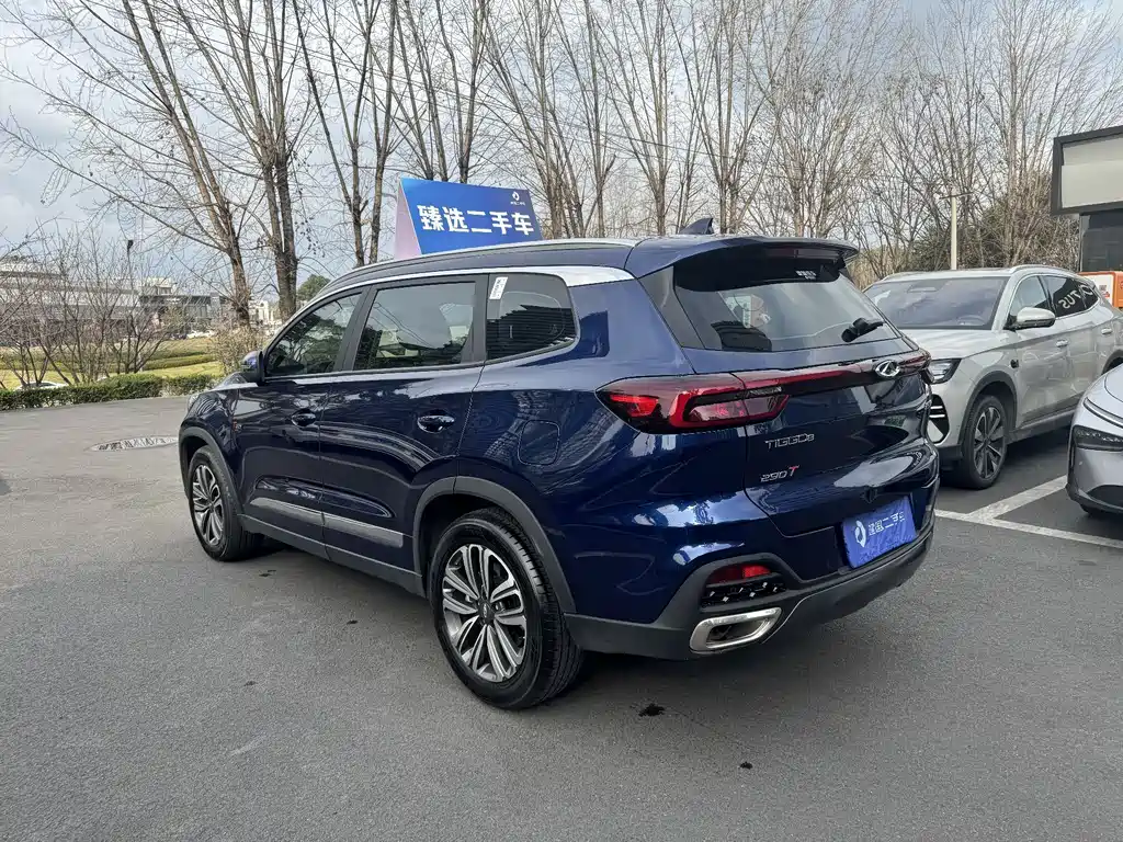 CHERY TIGGO 8