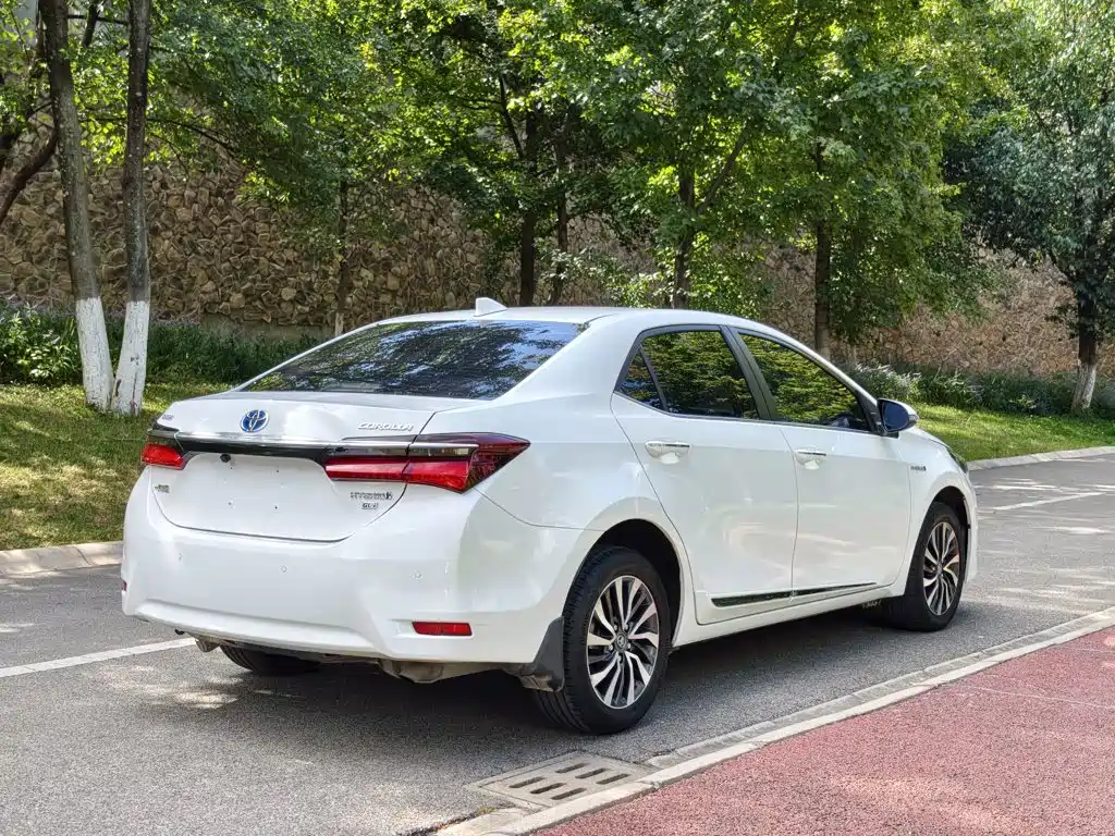 Toyota Corolla — миниатюра 7