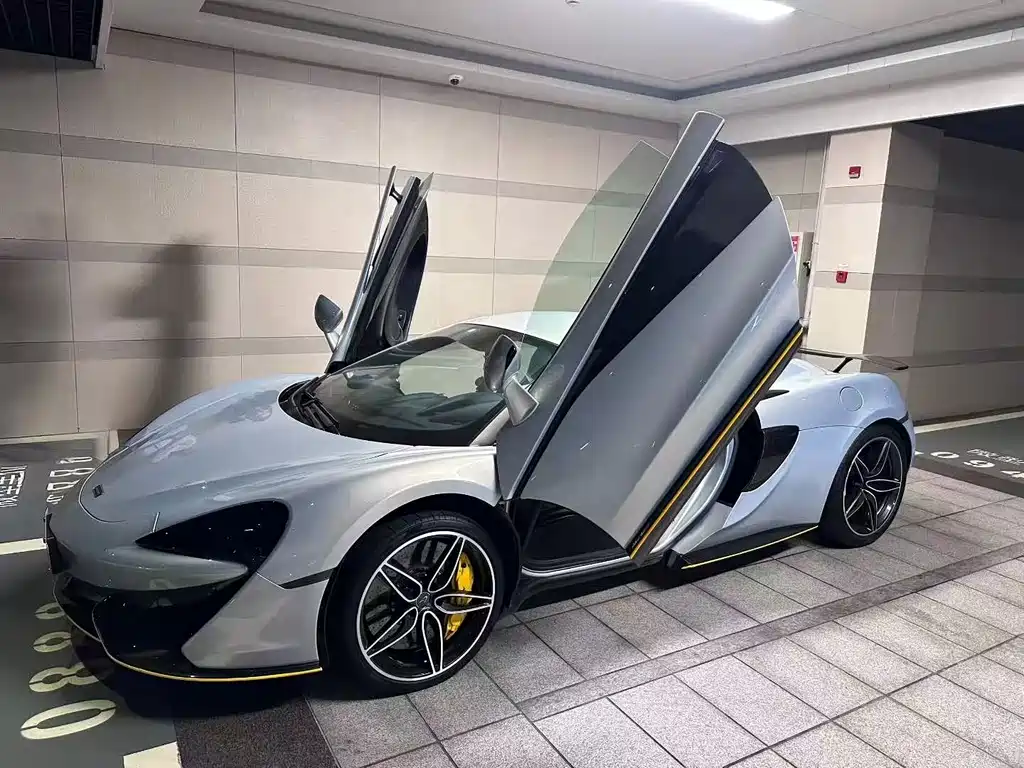 McLaren 570 2017
