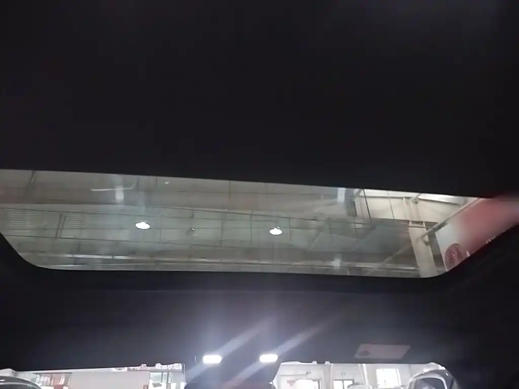 Li Auto Li L8 — миниатюра 18