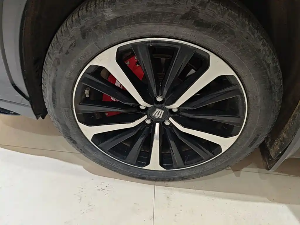 Toyota Crown Kluger — миниатюра 23