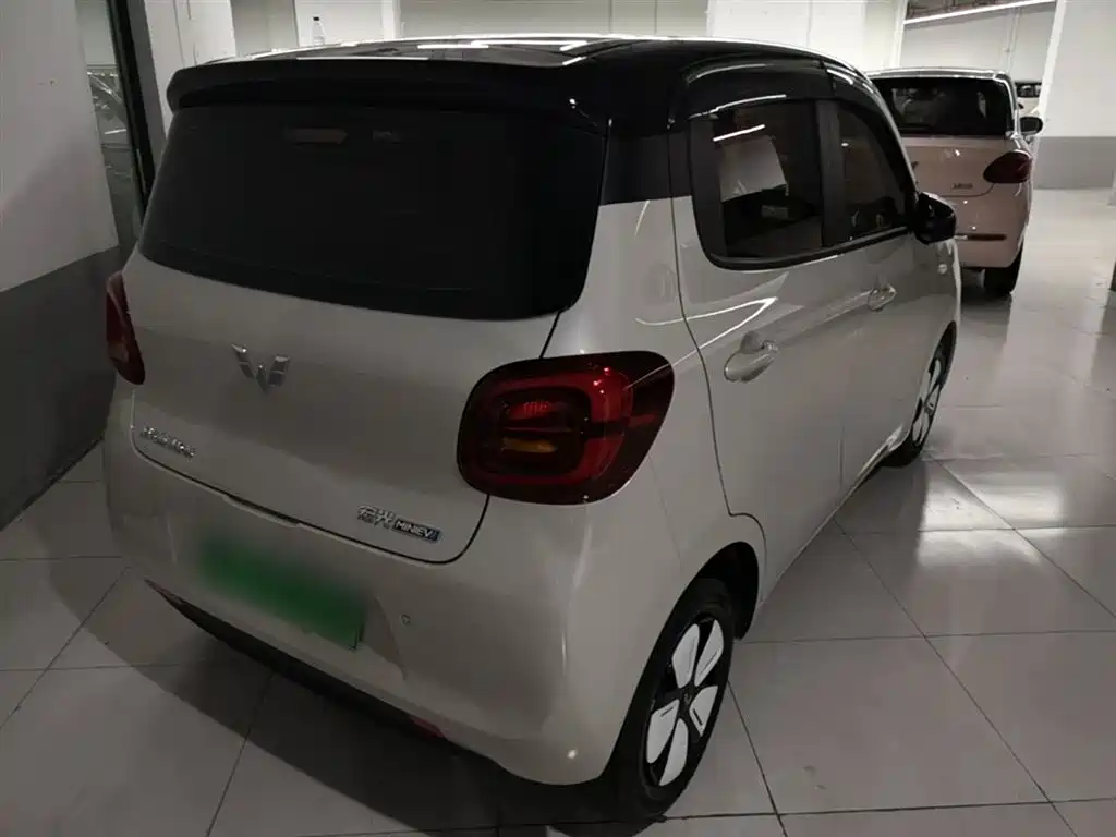 Wuling Mini EV MINIEV 2025 Premium +