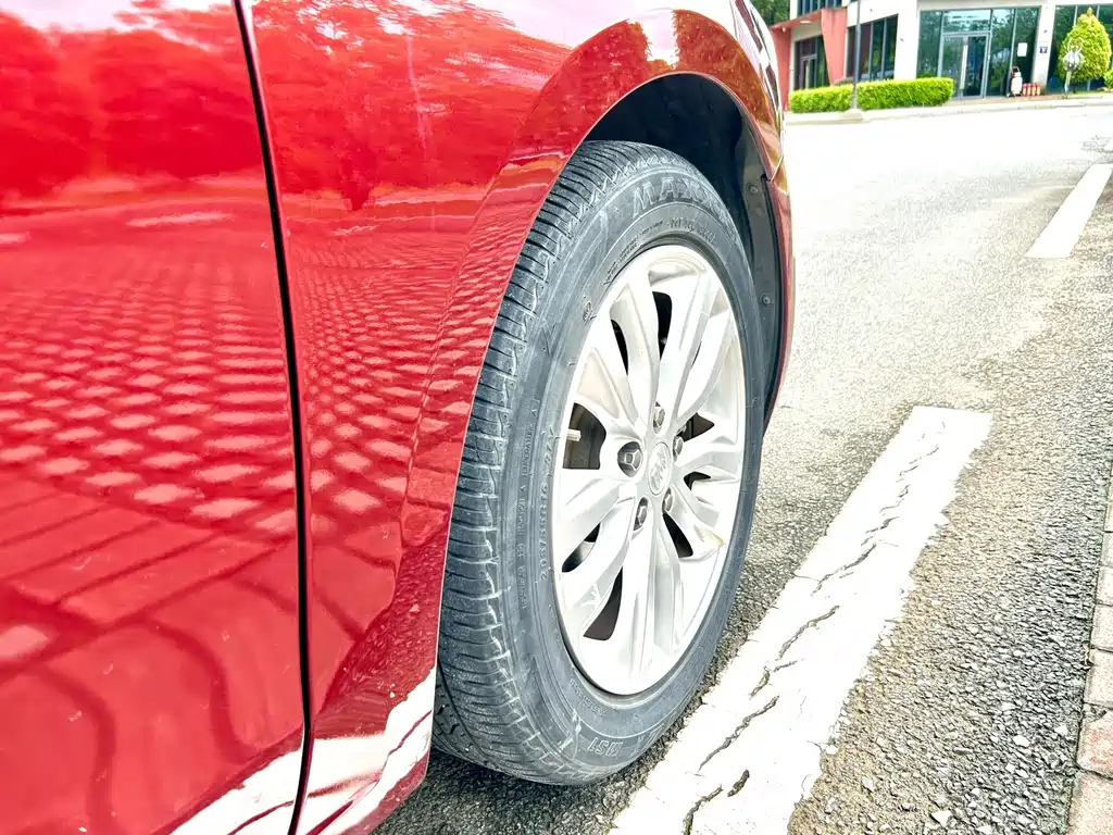 Buick Excelle — миниатюра 20