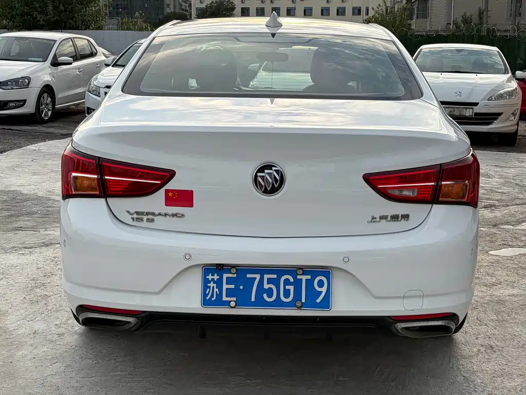 Buick Verano — миниатюра 6
