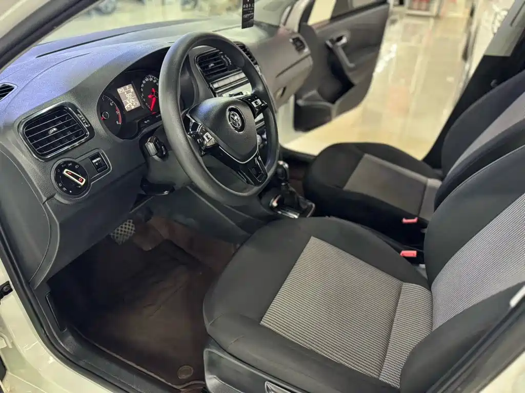 Volkswagen Polo — миниатюра 4