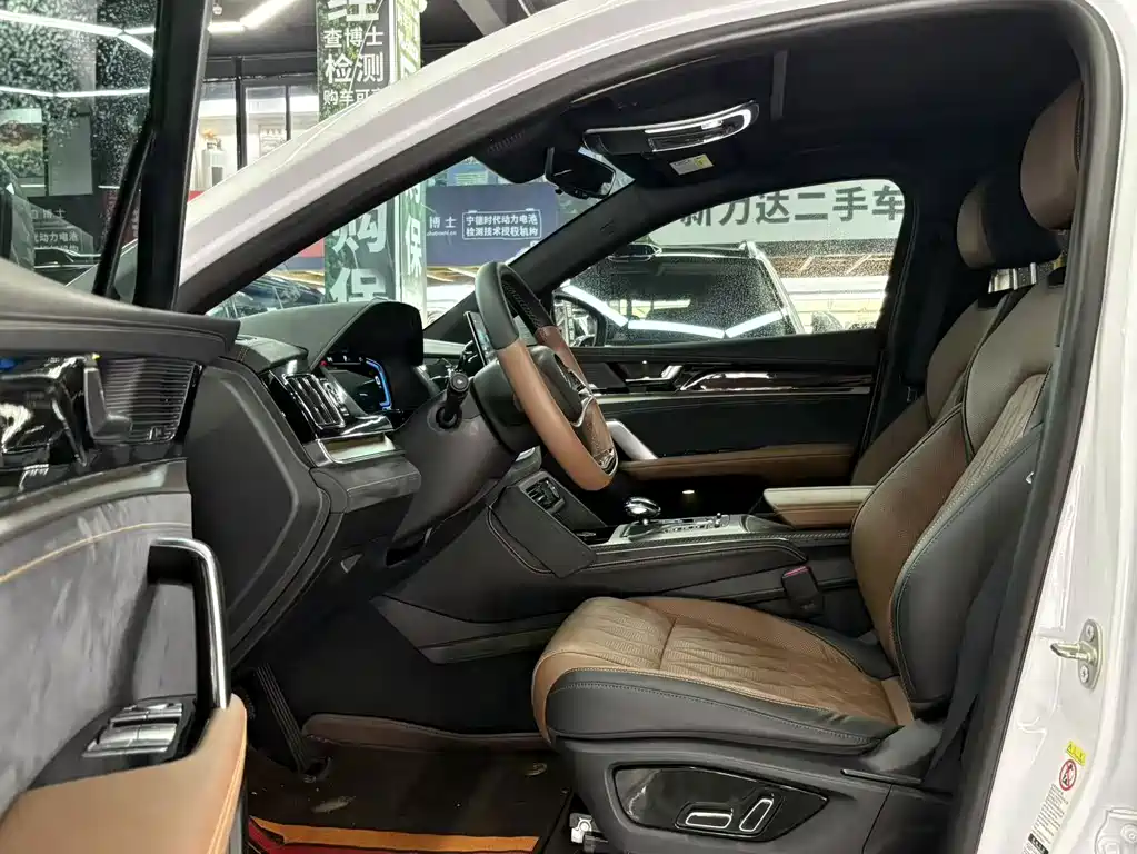 BYD Tang New Energy — миниатюра 5