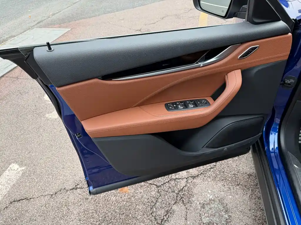 Maserati Levante — миниатюра 6