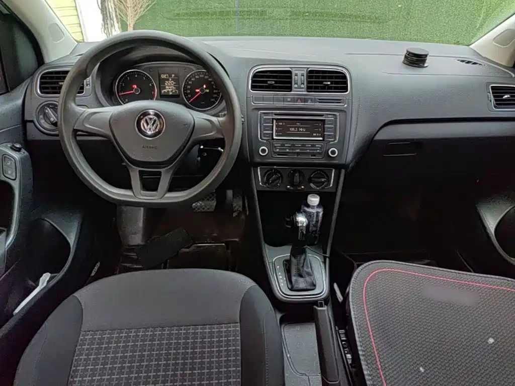 Volkswagen Polo — миниатюра 10