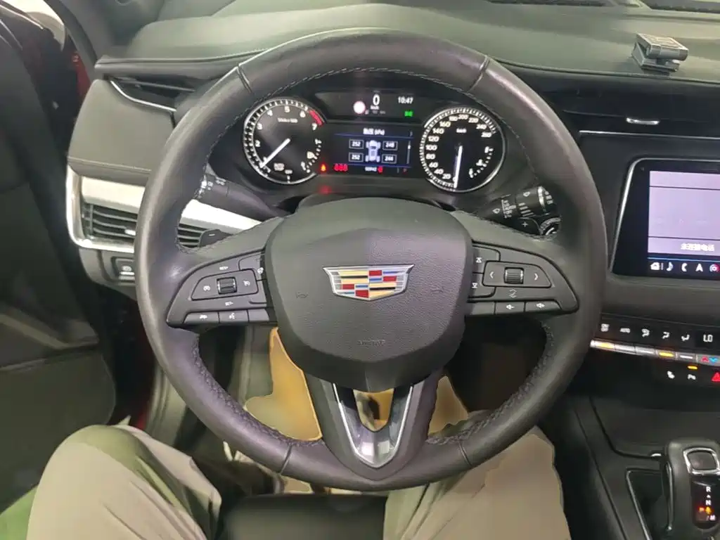 Cadillac XT4 — миниатюра 11