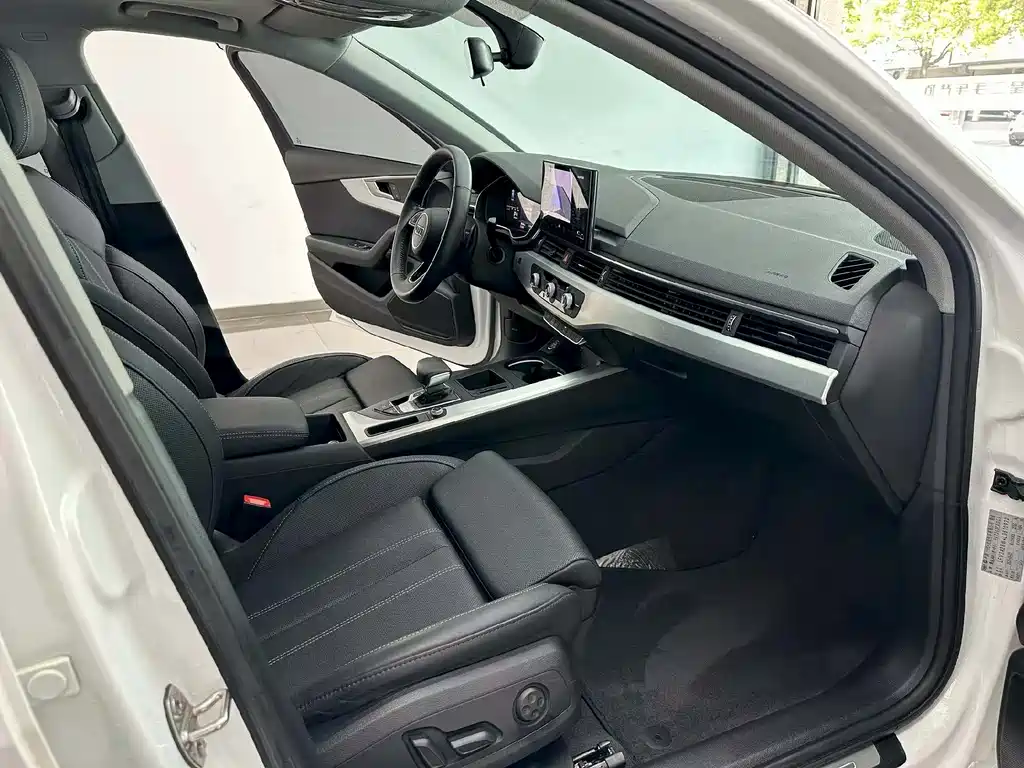 Audi A4L 2020 40 TFSI Fashion
