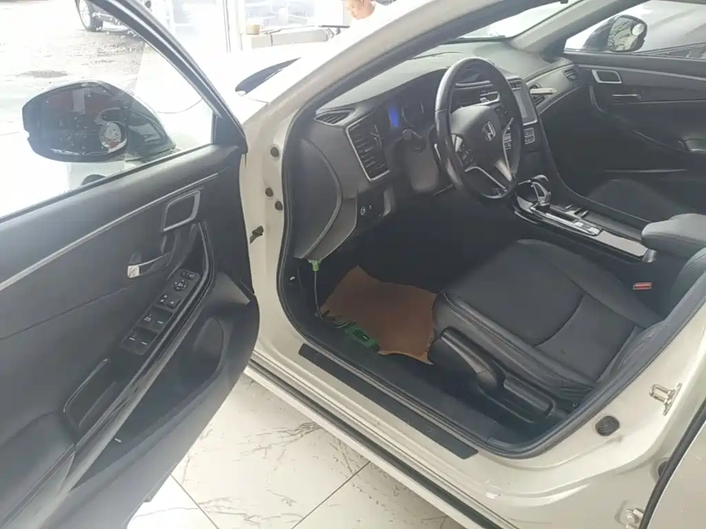 Honda Spirior — миниатюра 16