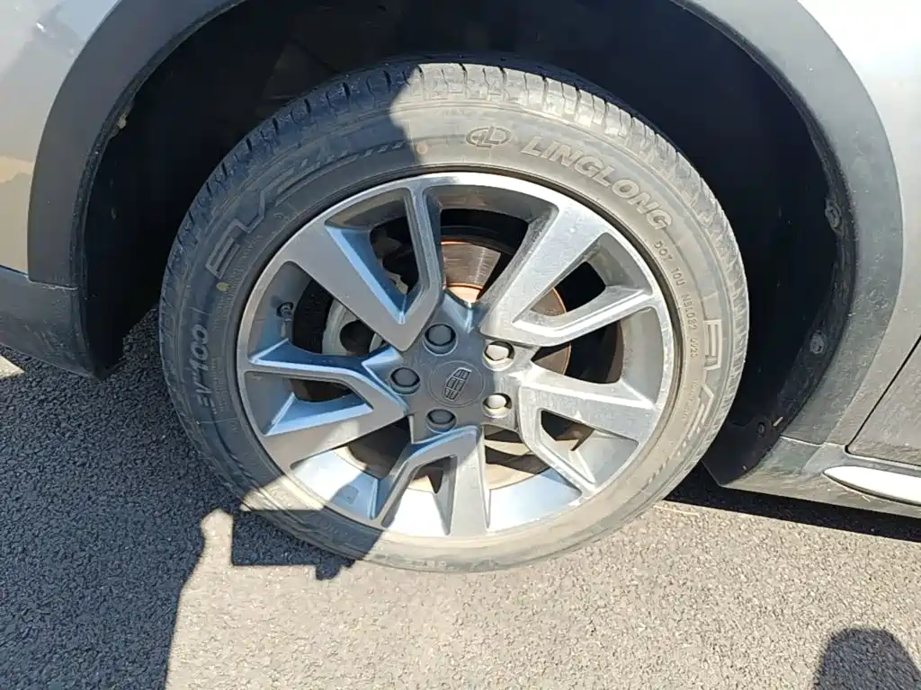 Geely Vision S1 — миниатюра 23