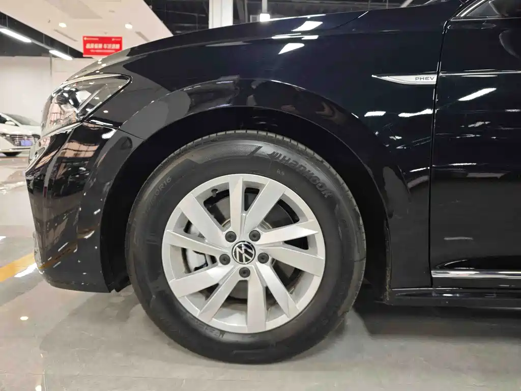Volkswagen 帕萨特插电混动 — миниатюра 12