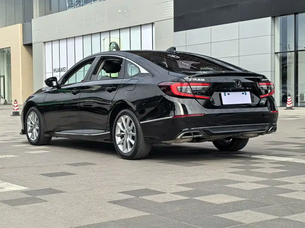 Honda Accord — миниатюра 6