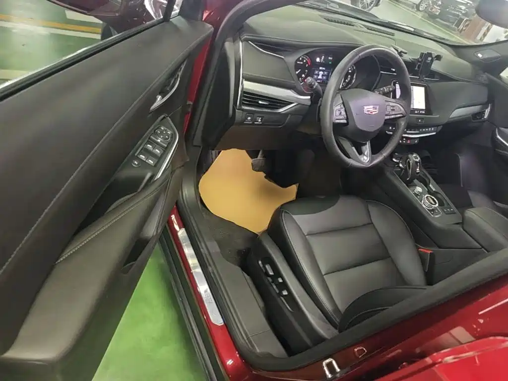 Cadillac XT4 — миниатюра 16