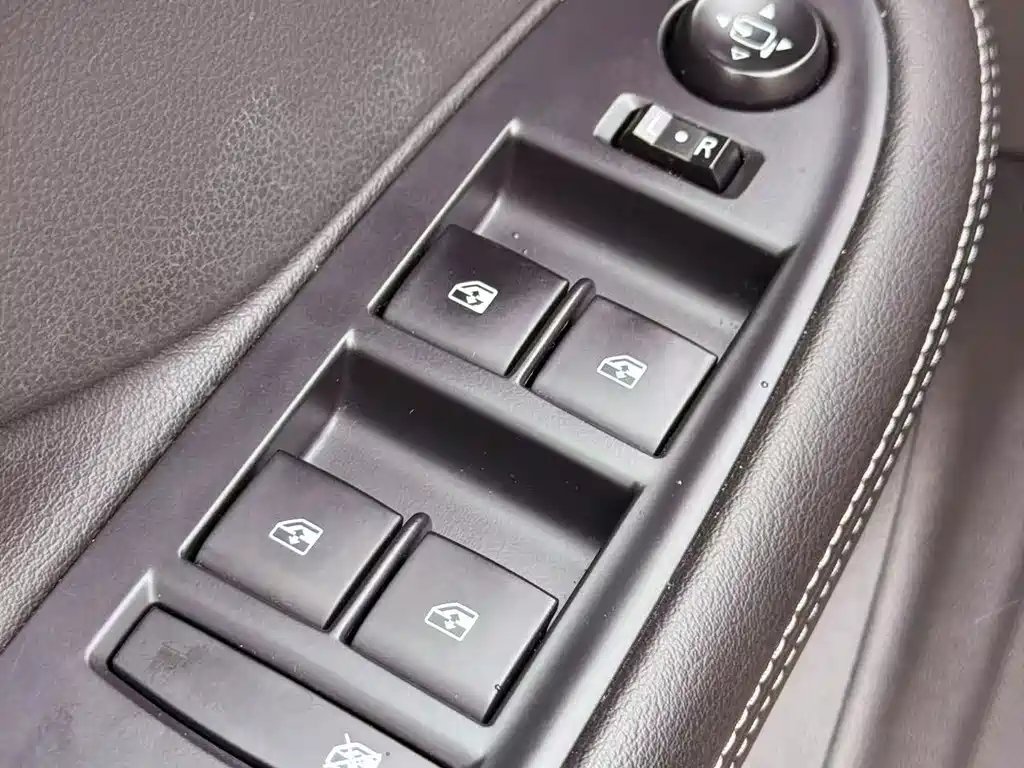 Buick Envision Plus — миниатюра 12