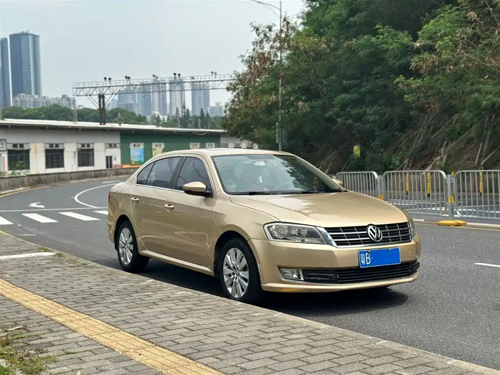 Volkswagen Lavida 2014