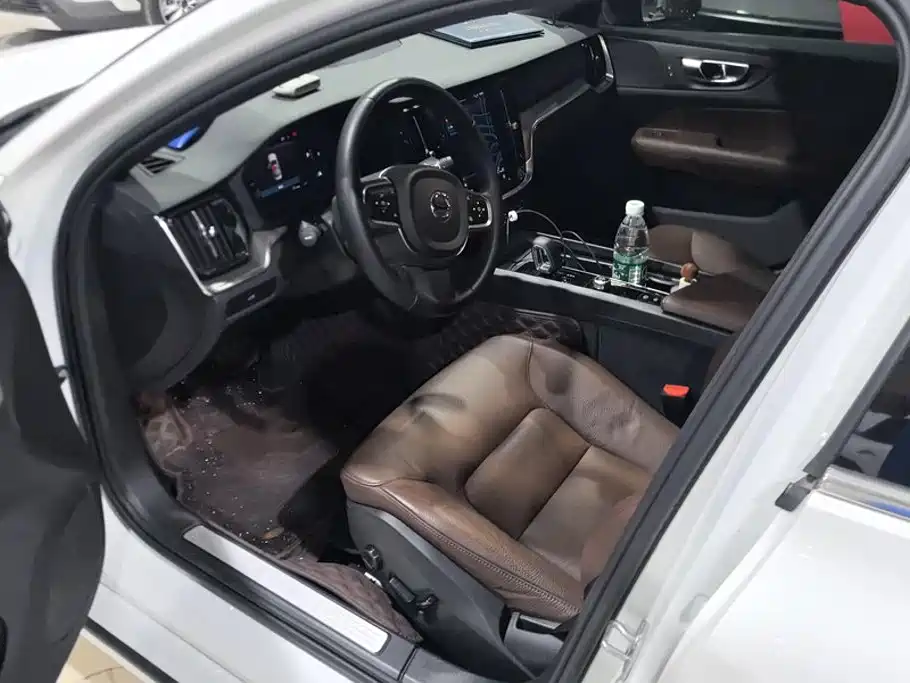 Volvo S60 — миниатюра 9