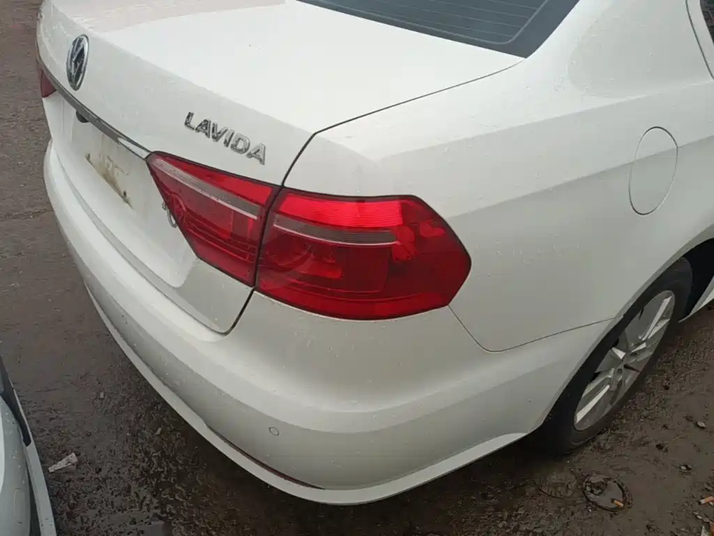 Volkswagen Lavida — миниатюра 8