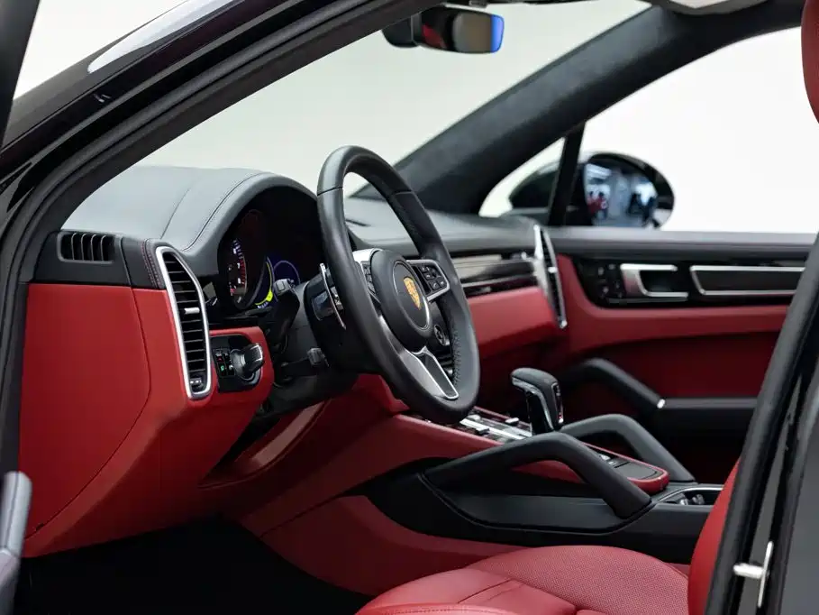 Porsche Cayenne Hybrid — миниатюра 10