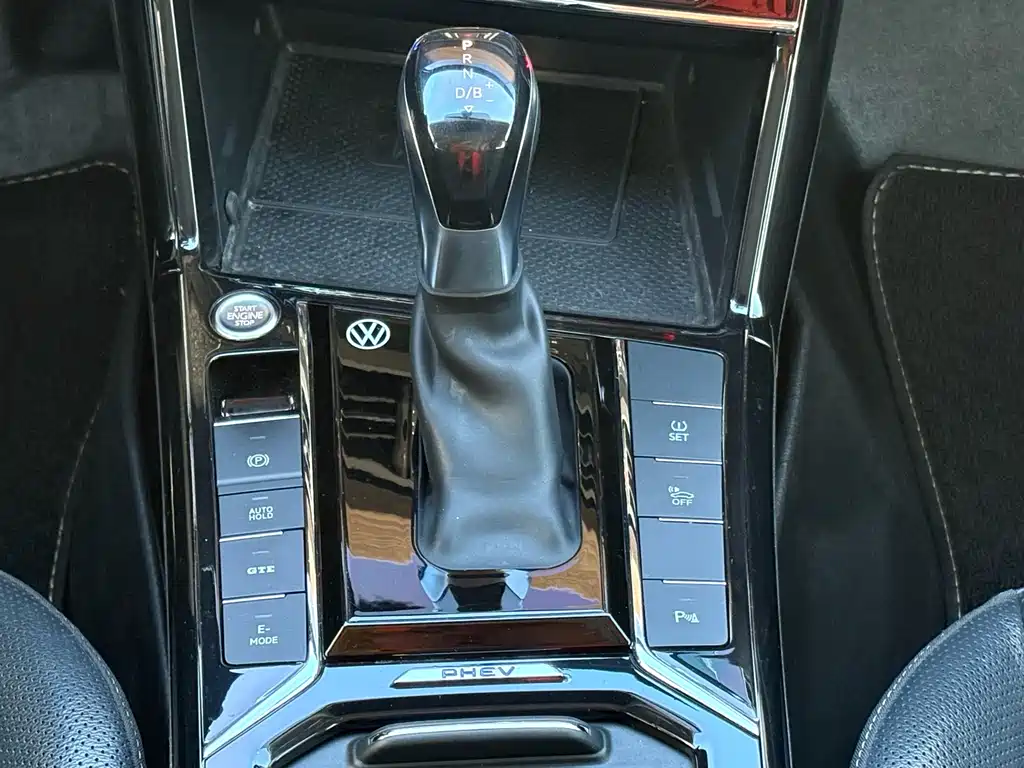 VOLKSWAGEN PASSAT NEW ENERGY