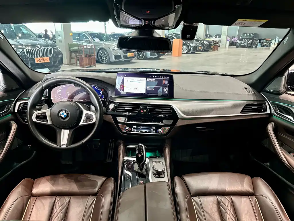 BMW 5 Series (Import) — миниатюра 7
