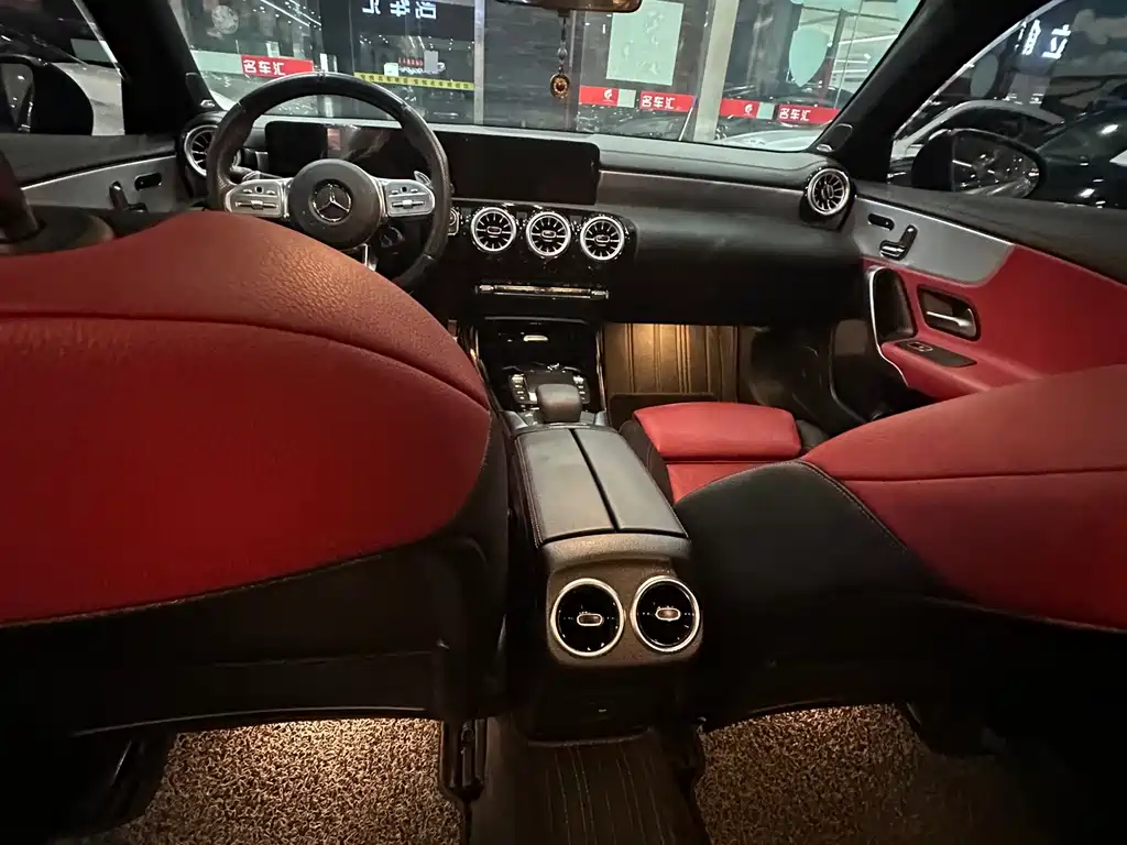 MERCEDES-BENZ A CLASS AMG