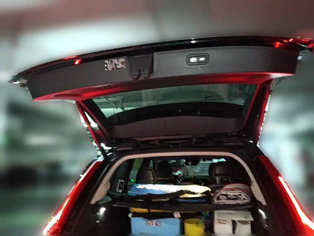 Volvo XC90 — миниатюра 20