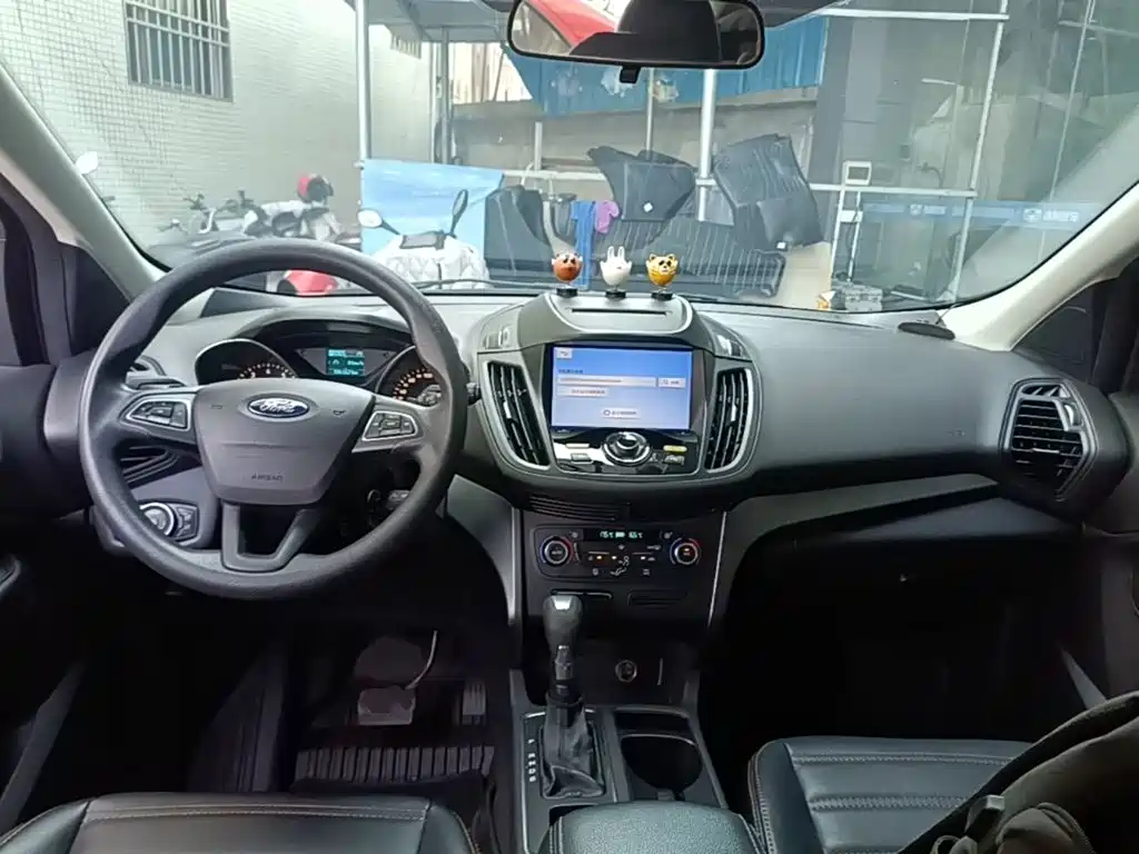 Ford Kuga — миниатюра 10