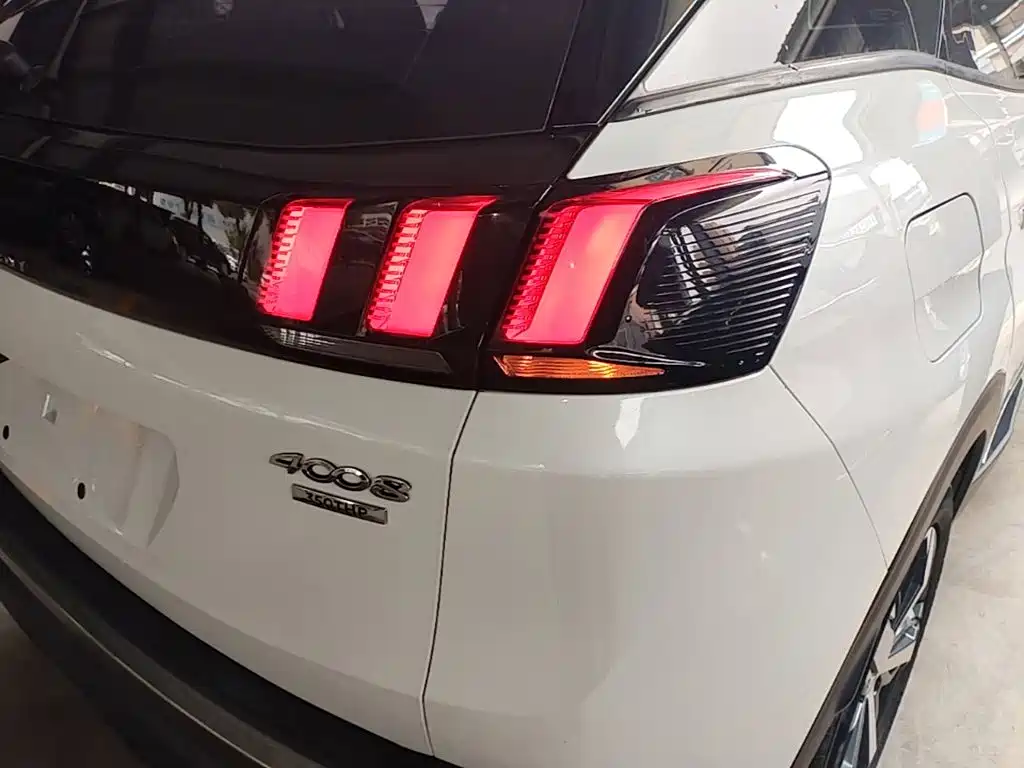 Peugeot 4008 — миниатюра 8