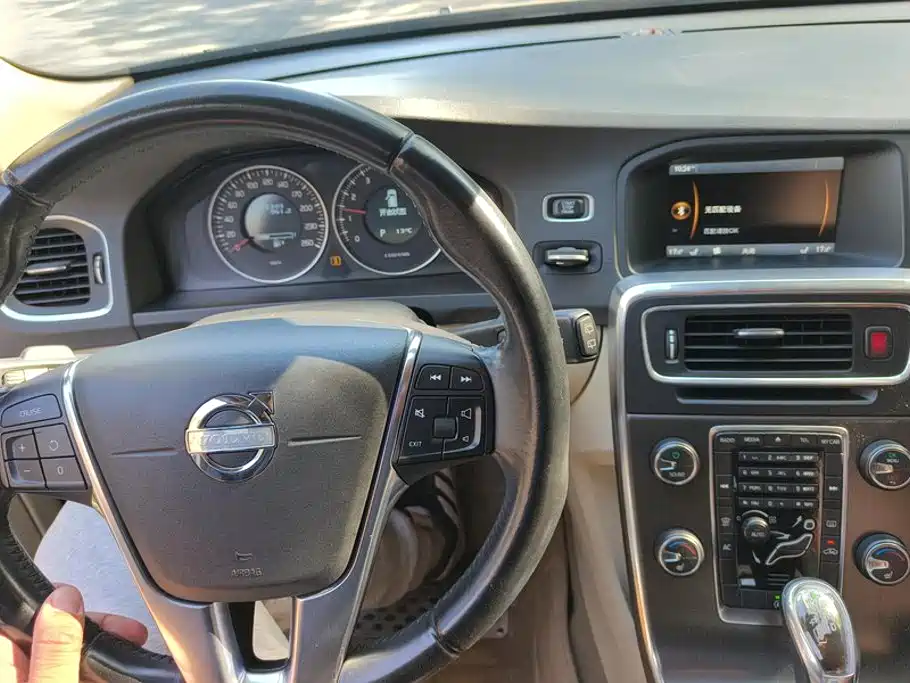 Volvo V60 — миниатюра 12