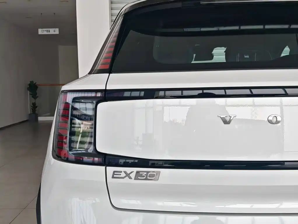 Volvo EX30 — миниатюра 23