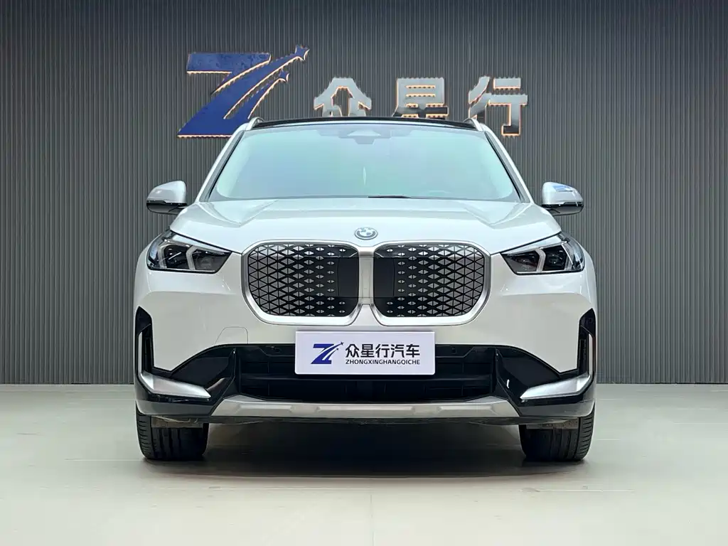 BMW iX1 — миниатюра 2