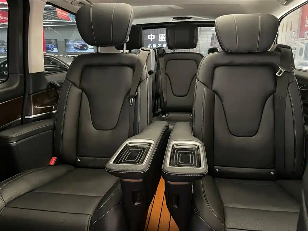 MERCEDES-BENZ V CLASS