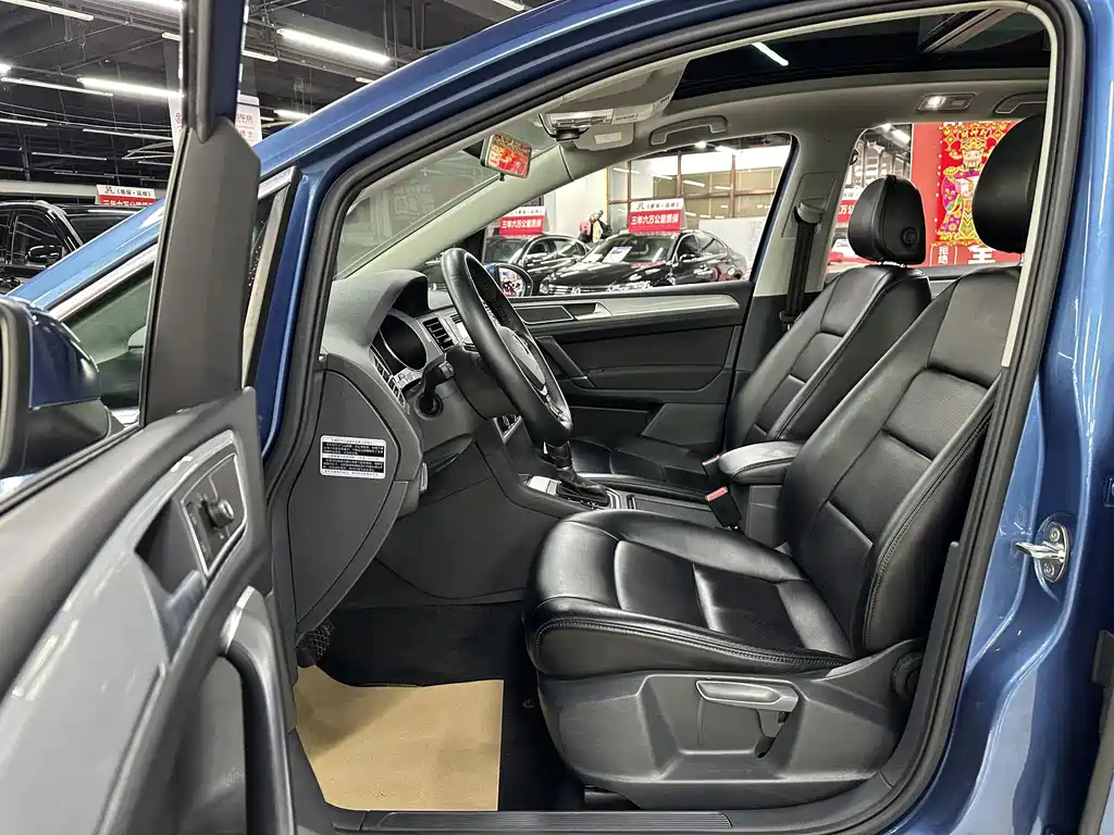 Volkswagen Golf Sportsvan 230TSI Auto Progressive Type, фото 32