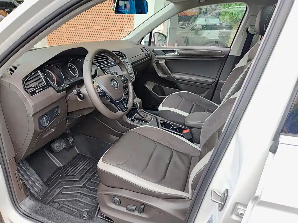 Volkswagen Tiguan L — миниатюра 7