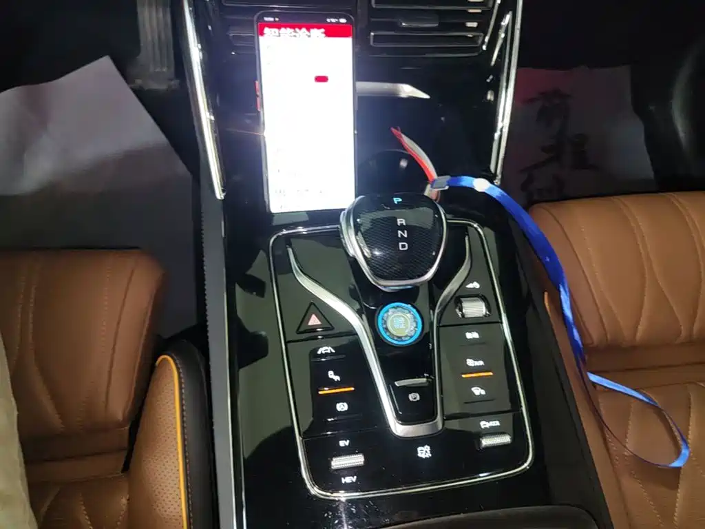 BYD Tang New Energy — миниатюра 14