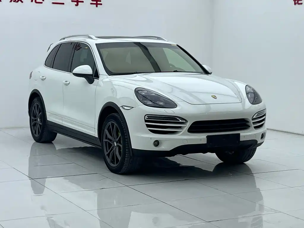 Porsche Cayenne — миниатюра 3