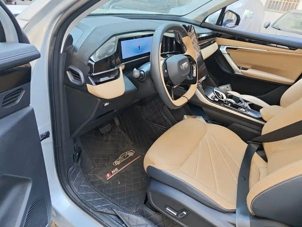 Geely Boyue L — миниатюра 17
