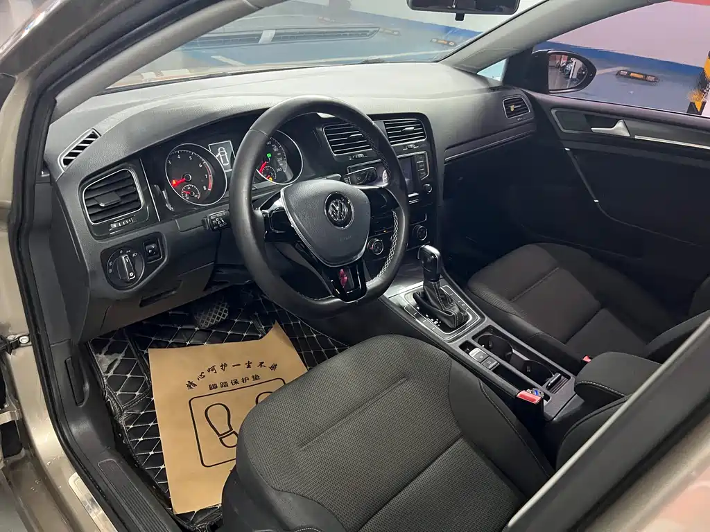 Volkswagen Golf — миниатюра 9