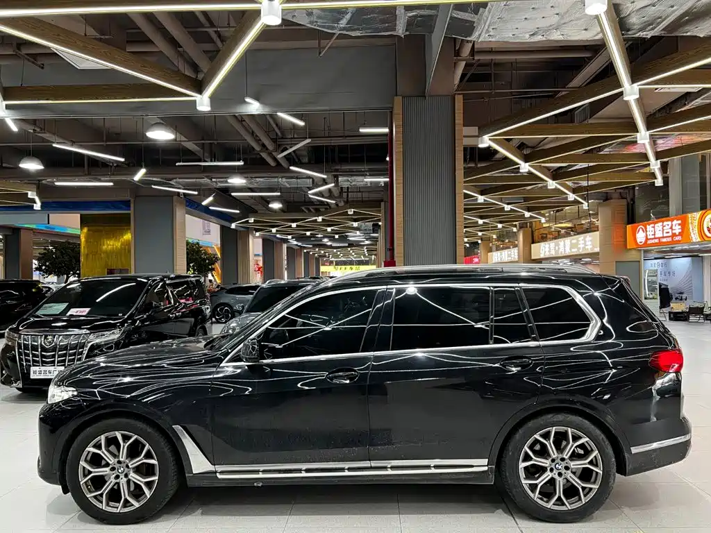 BMW X7 — миниатюра 12