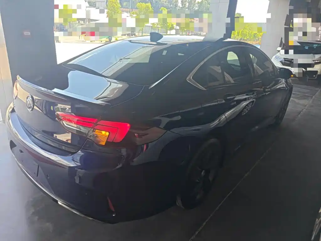 Buick Regal — миниатюра 7
